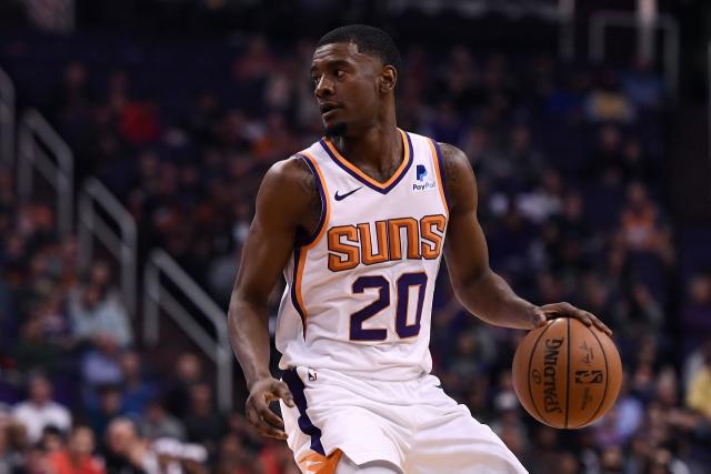 库里30+8爱德华兹27分 勇士终结森林狼4连胜