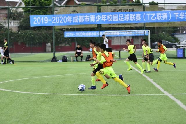 火箭大胜快船升至西部第三 雷霆轻取太阳3连胜